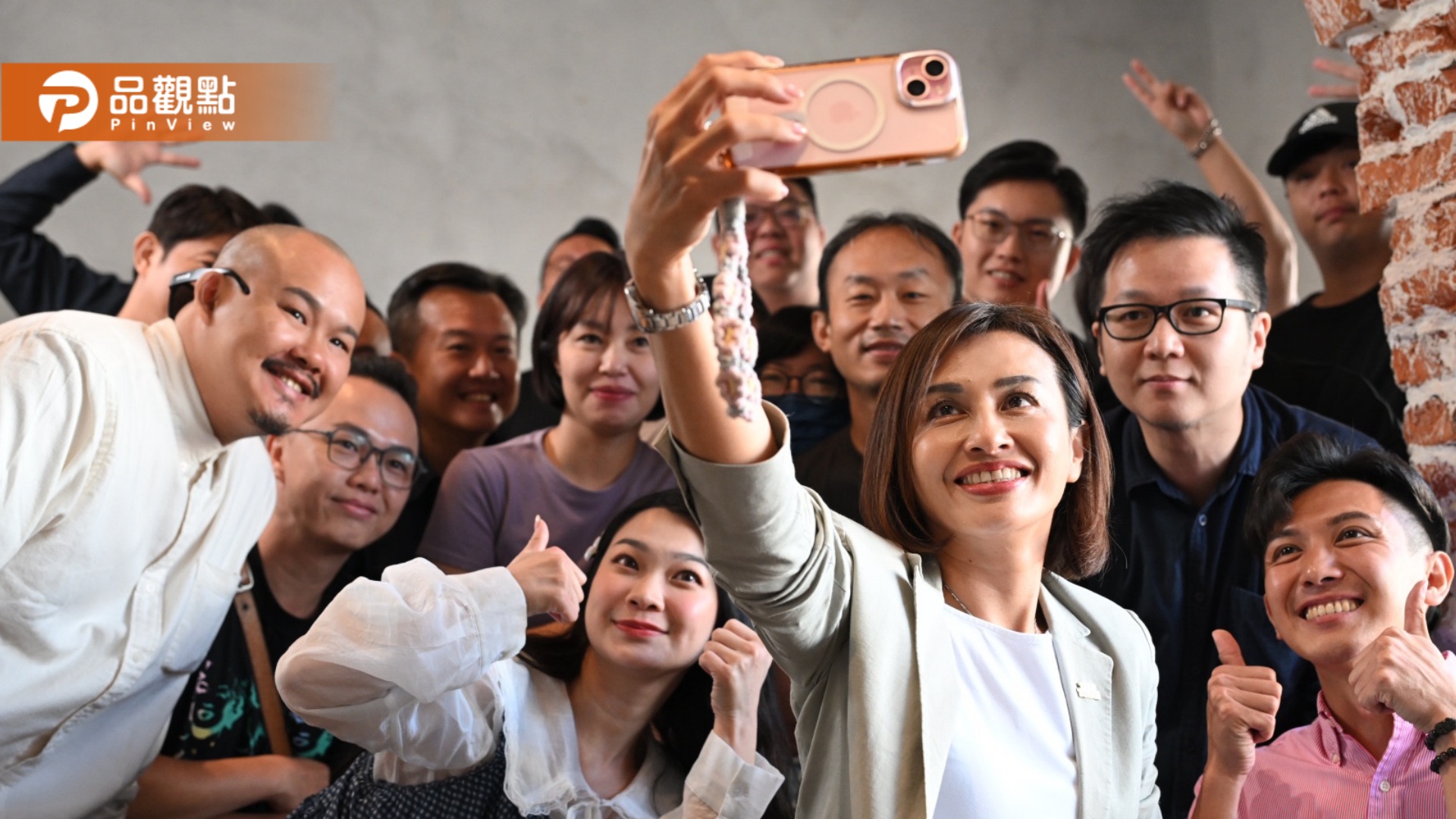 邱議瑩與青年對談拋夜經濟與文化綠廊藍圖　直播主阿美力挺：「最能接棒陳其邁」