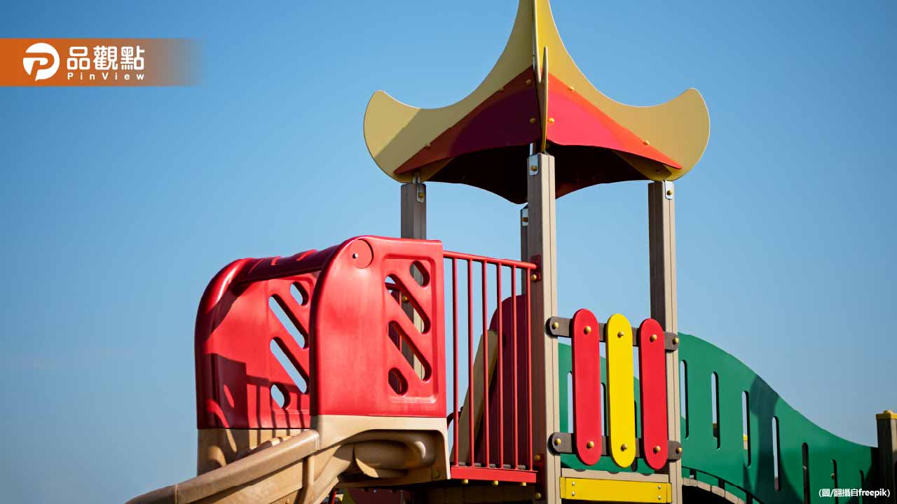 七旬翁在公園滑梯下激戰六旬婦！大白天公園活春宮　家長嚇壞