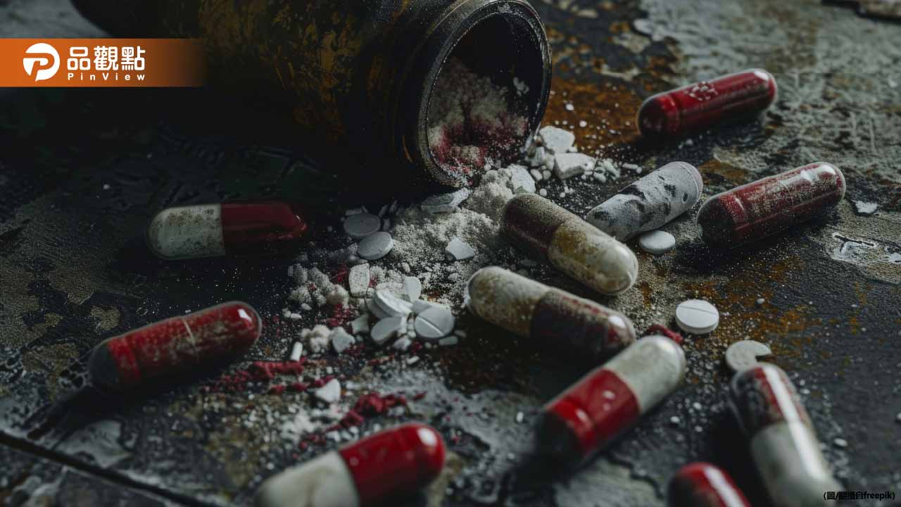 驚悚！男毒駕逆向狂飆1公里 車內搜出6種毒品