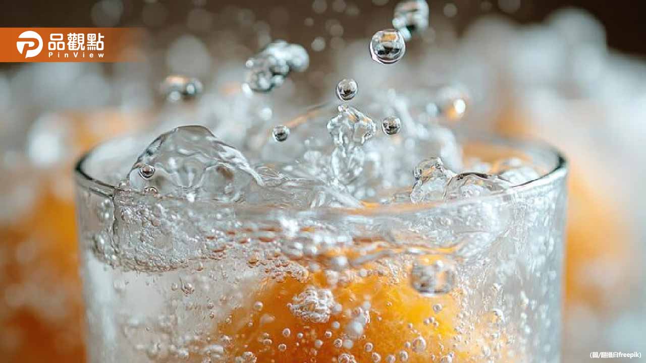 驚!每天一杯含糖汽水讓你老4.6歲 傷害等同天天抽菸 驚!每天一杯含糖汽水讓你老4.6歲 傷害等同天天抽菸