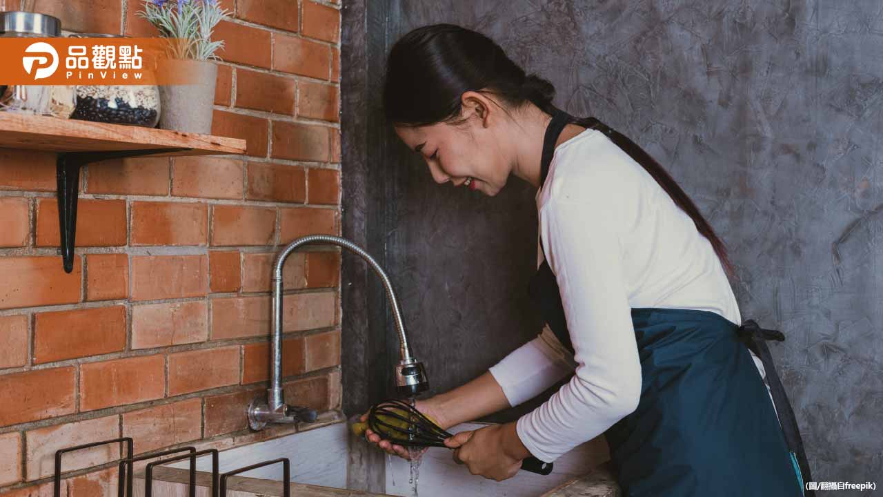 女大生轉行水電日薪1600！怨沒年終還要包紅包