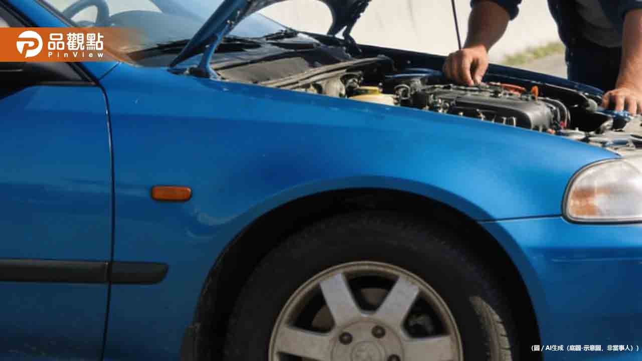 在國道車拋錨嫌拖吊貴！車主竟自己推車下交流道