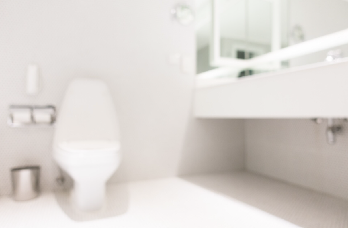 高雄大賣場女廁驚現神秘孔洞！民眾驚呼針孔攝影機