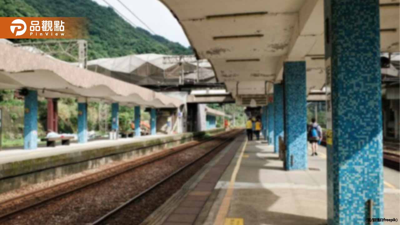 鐵軌上拍照遭區間快車撞飛！彰化男噴飛百米外水溝慘死