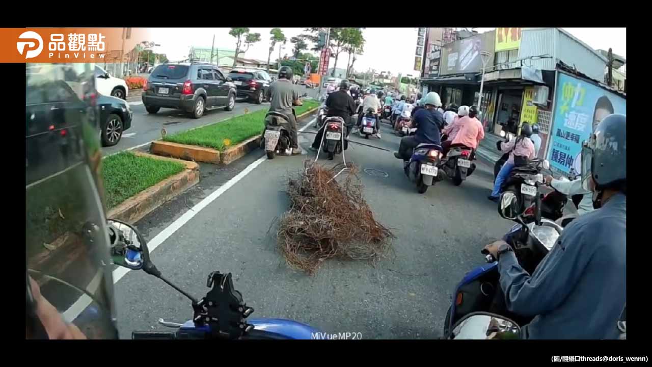 高雄街頭驚見「移動式凶器」機車拖鐵條沿路噴火花