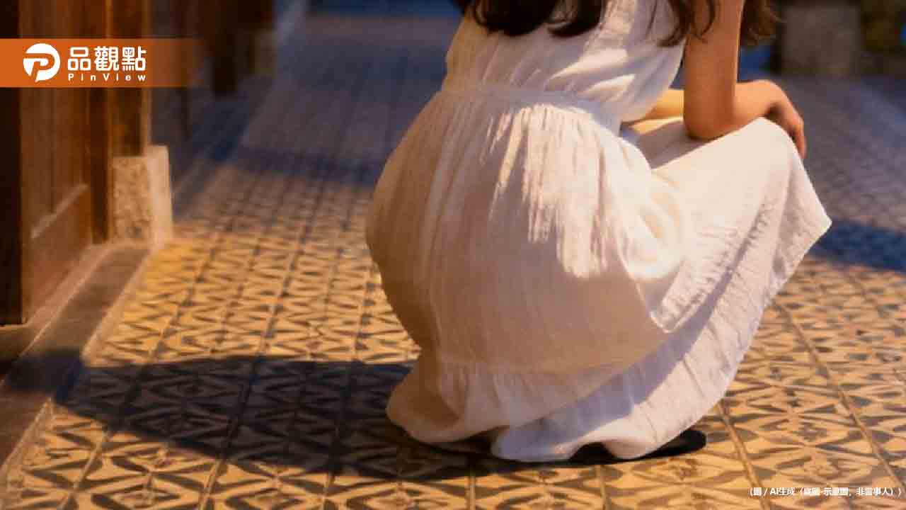 美女的大便也是香的？正妹騎樓解便　阿伯「嚐鮮」網傻眼